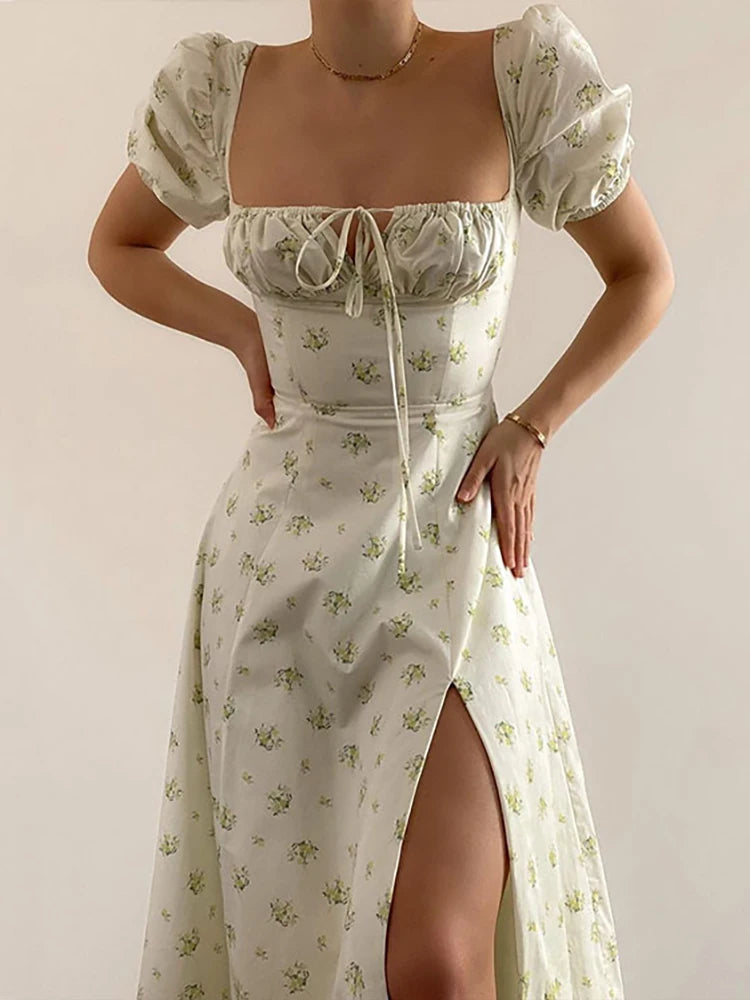 Chic Summer dress for women – floral pattern & puff sleeves